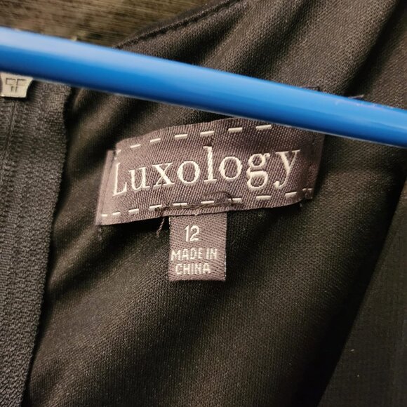 Luxology Floral Wrap Maxi Dress – Size 12 – Black Red White – NWT - Picture 7 of 8